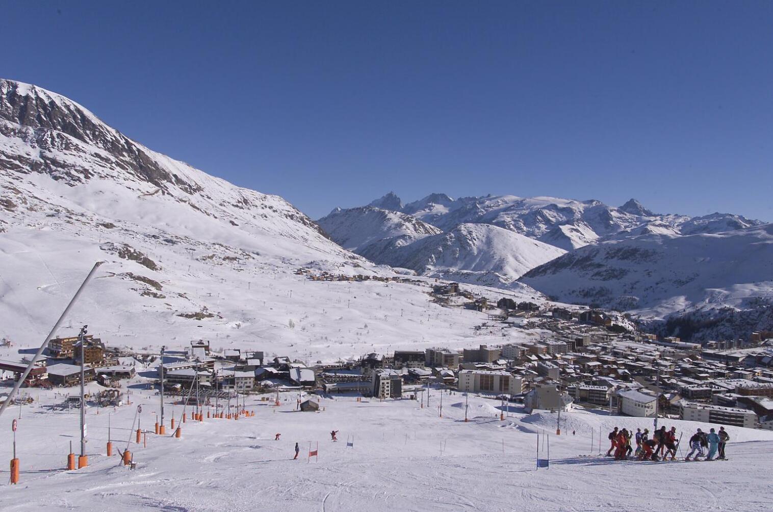 Hotel Le Dome Alpe d'Huez Esterno foto