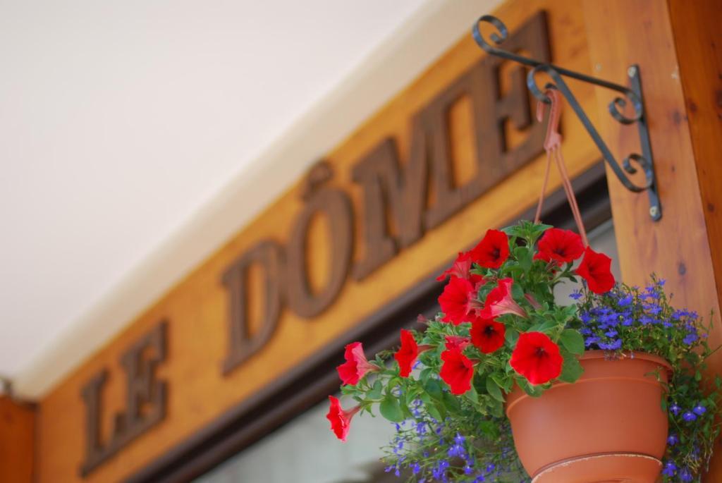 Hotel Le Dome Alpe d'Huez Esterno foto