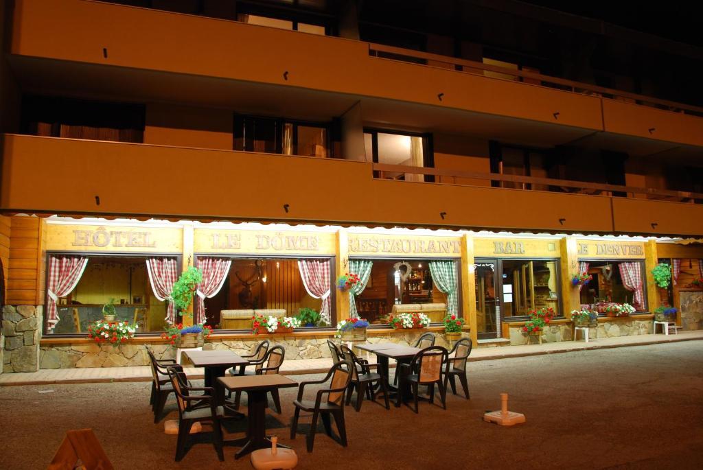 Hotel Le Dome Alpe d'Huez Esterno foto