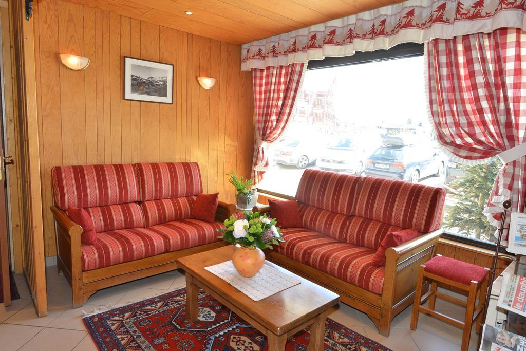 Hotel Le Dome Alpe d'Huez Esterno foto